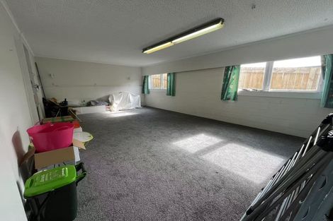 Photo of property in 1 Clematis Avenue, Murrays Bay, Auckland, 0630