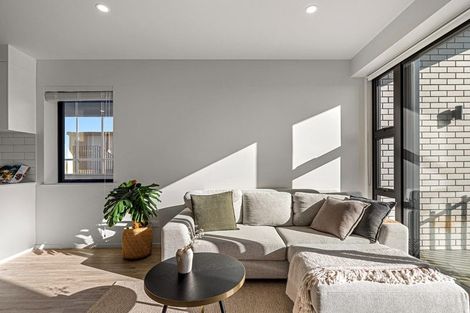 Photo of property in 207/165 Lake Road, Northcote, Auckland, 0627