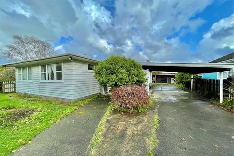 Photo of property in 16 Moeraki Road, Maoribank, Upper Hutt, 5018