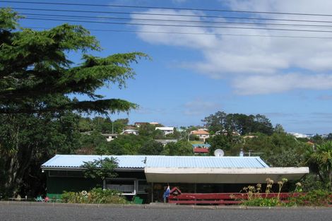 Photo of property in 2 Park Hill Road, Birkenhead, Auckland, 0626