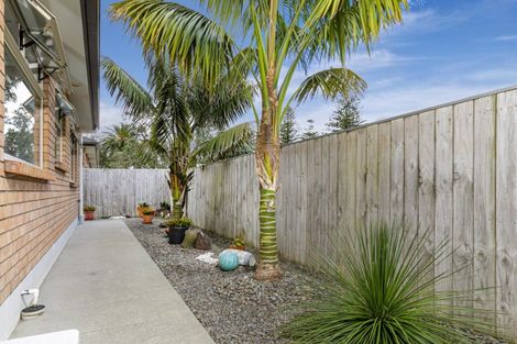 Photo of property in 37 Elizabeth Street, Orewa, 0931