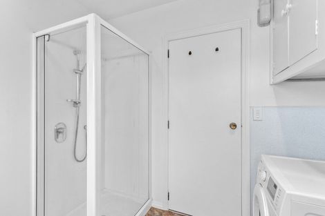 Photo of property in 2/5 Clyde Road, Upper Riccarton, Christchurch, 8041