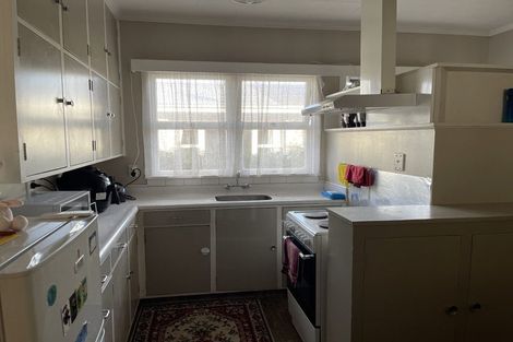 Photo of property in 2/210 Grove Road, Mayfair, Hastings, 4122