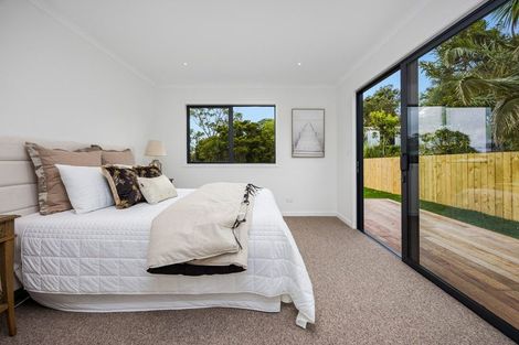 Photo of property in 12a Walbrook Road, Manly, Whangaparaoa, 0930