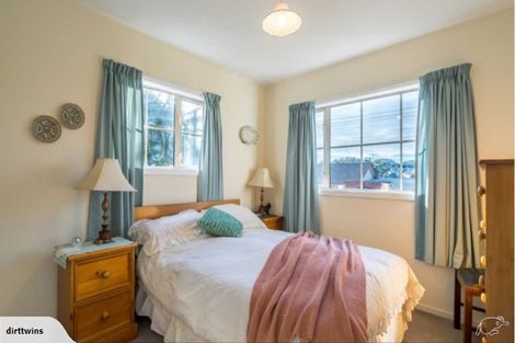 Photo of property in 243 Helensburgh Road, Helensburgh, Dunedin, 9010