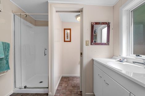 Photo of property in 33 Okareka Loop Road, Lake Okareka, Rotorua, 3076