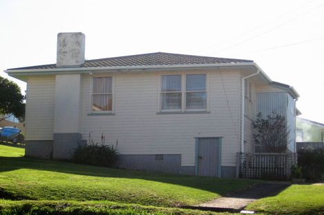 Photo of property in 14 Arero Place, Titahi Bay, Porirua, 5022
