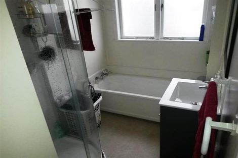 Photo of property in 42 Cobham Crescent, Kelston, Auckland, 0602