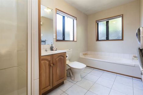 Photo of property in 71a Hamilton Avenue, Ilam, Christchurch, 8041