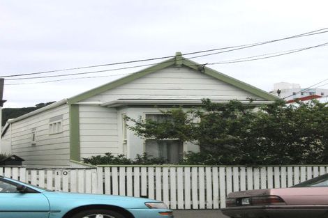 Photo of property in 8 Rhodes Street, Newtown, Wellington, 6021