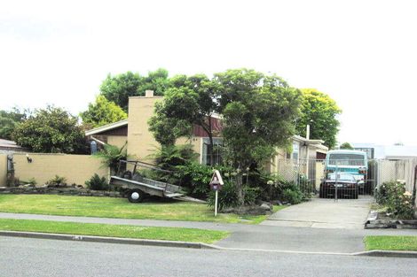 Photo of property in 3 Bayswater Crescent, Bromley, Christchurch, 8062