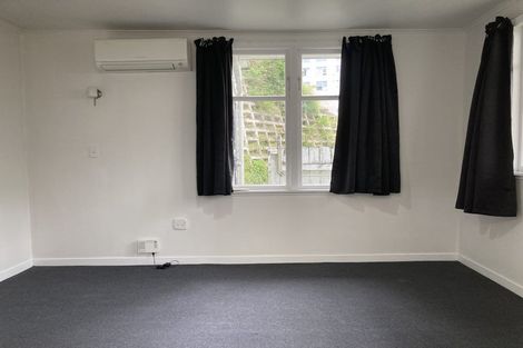 Photo of property in 1 Baring Street, Oriental Bay, Wellington, 6011