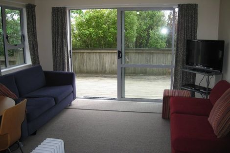 Photo of property in 47 Fitzpatrick Street, Newlands, Wellington, 6037