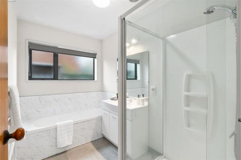 Photo of property in 1/251 Memorial Avenue, Burnside, Christchurch, 8053