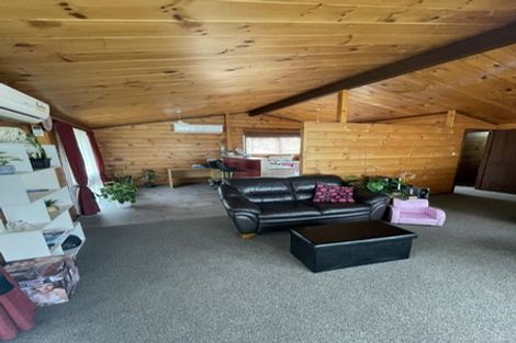 Photo of property in 89 Kaimanawa Street, Kelvin Grove, Palmerston North, 4414