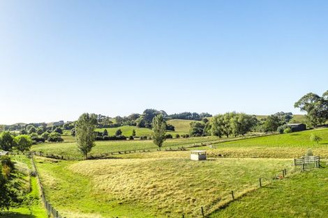 Photo of property in 53 Highlands Drive, Waipawa, 4210