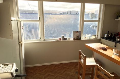 Photo of property in 19 Hania Street, Mount Victoria, Wellington, 6011