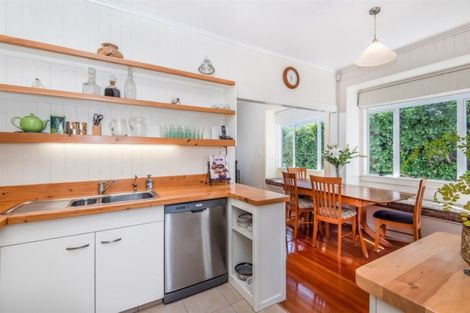 Photo of property in 5 Karaka Street, Helensville, 0800