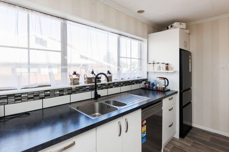 Photo of property in 7 Dunallen Avenue, Marton, 4710