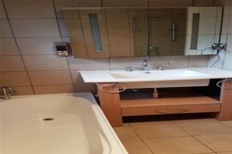 Photo of property in 34 Warren Crescent, Hillmorton, Christchurch, 8025