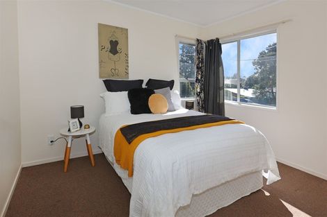 Photo of property in 1/28 Taipari Road, Te Atatu Peninsula, Auckland, 0610