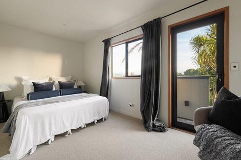 Photo of property in 284 Oceanbeach Road, Mount Maunganui, 3116