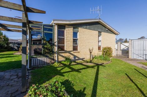 Photo of property in 20 Watts Street, Waipawa, 4210