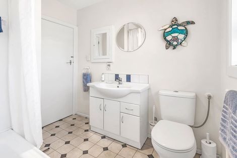 Photo of property in 2/20 Gunns Crescent, Cashmere, Christchurch, 8022