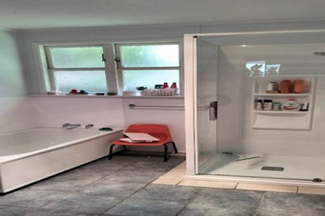 Photo of property in 562 Main Road North, Timberlea, Upper Hutt, 5018