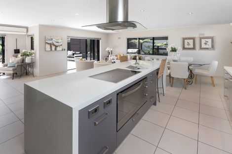 Photo of property in 12 Mark Edward Drive, Half Moon Bay, Auckland, 2012