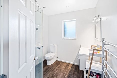 Photo of property in 3 Hamish Place, Westmorland, Christchurch, 8025