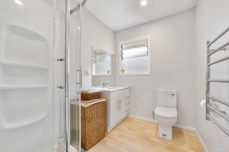 Photo of property in 1/169 Shakespeare Road, Milford, Auckland, 0620