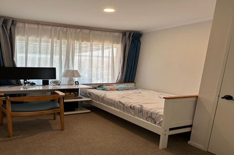 Photo of property in 59 Frank Nobilo Drive, Golflands, Auckland, 2013