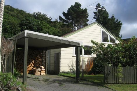 Photo of property in 6 Fitzgerald Place, Karori, Wellington, 6012