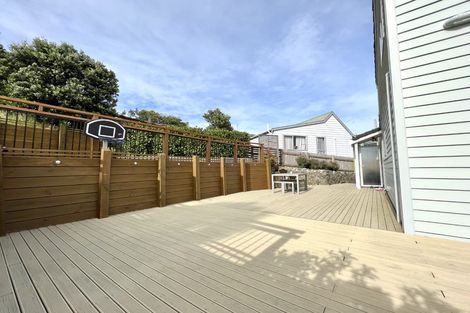 Photo of property in 5 Cambrian Street, Churton Park, Wellington, 6037