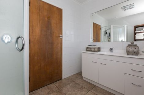 Photo of property in 6 Oxford Street, Taradale, Napier, 4112