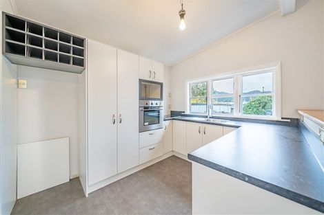 Photo of property in 2 Phar Lap Grove, Trentham, Upper Hutt, 5018