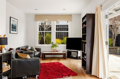 Photo of property in 6 Millward Street, Newtown, Wellington, 6021