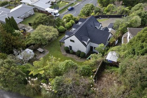 Photo of property in 2 Dunleith Grove, Silverstream, Upper Hutt, 5019