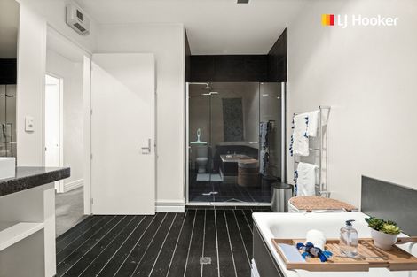 Photo of property in 2/49 Bond Street, Dunedin Central, Dunedin, 9016