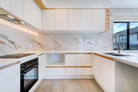 Photo of property in 25b Withers Road, Glen Eden, Auckland, 0602