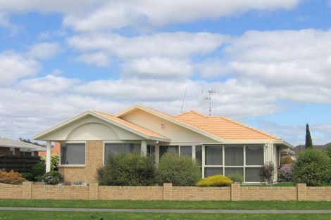 Photo of property in 180 Grenada Street, Mount Maunganui, 3116