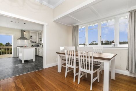 Photo of property in 42 Victoria Avenue, Waiuku, 2123