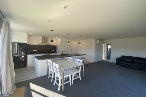 Photo of property in 15 Marbleleaf Lane, Albert Town, Wanaka, 9305