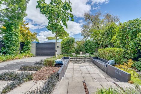 Photo of property in 1/52 Aikmans Road, Merivale, Christchurch, 8014