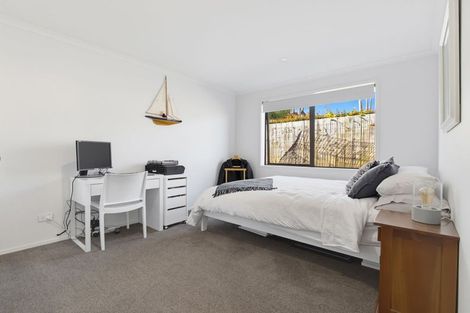 Photo of property in 5 Tavarnya Way, Patumahoe, Pukekohe, 2679