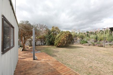 Photo of property in 15 Punga Street, Tangimoana, 4822