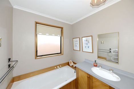 Photo of property in 1/15 Kamahi Place, Bishopdale, Christchurch, 8051