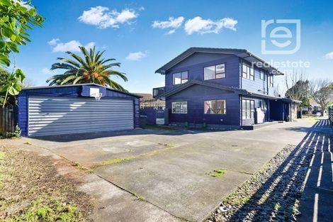 Photo of property in 18 Walter Strevens Drive, Conifer Grove, Takanini, 2112