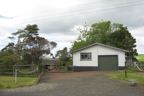 Photo of property in 145 Tawa Road, Kumeu, 0891